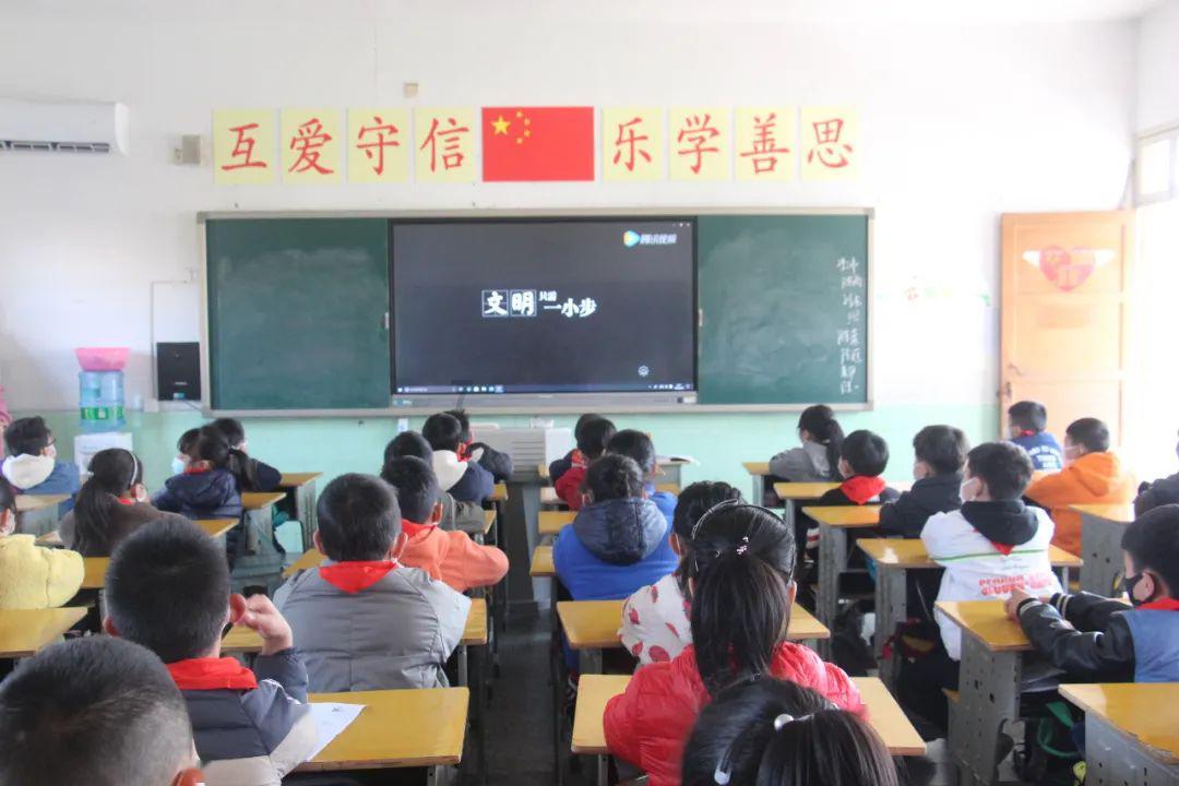 广西灵山:家政服务起纠纷 市场监管部门助消费者获赔